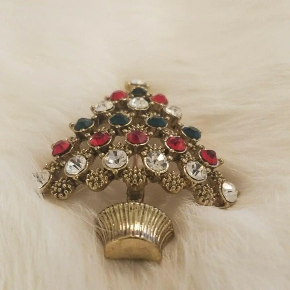 Vintage Christmas Tree Brooch Pin Red Green White Rhinestone 3D Holidays 4880